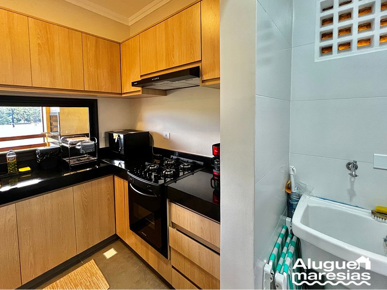 Relax in the Jacuzzi with bath salts 250m from the beach