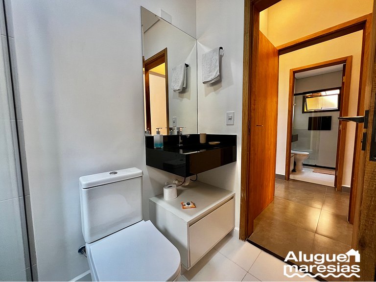 Relax in the Jacuzzi with bath salts 250m from the beach