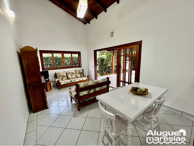 House with private pool in Paúba, a village