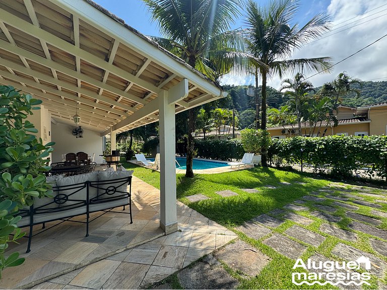Casa con piscina privada a 150m de la playa de Pauba