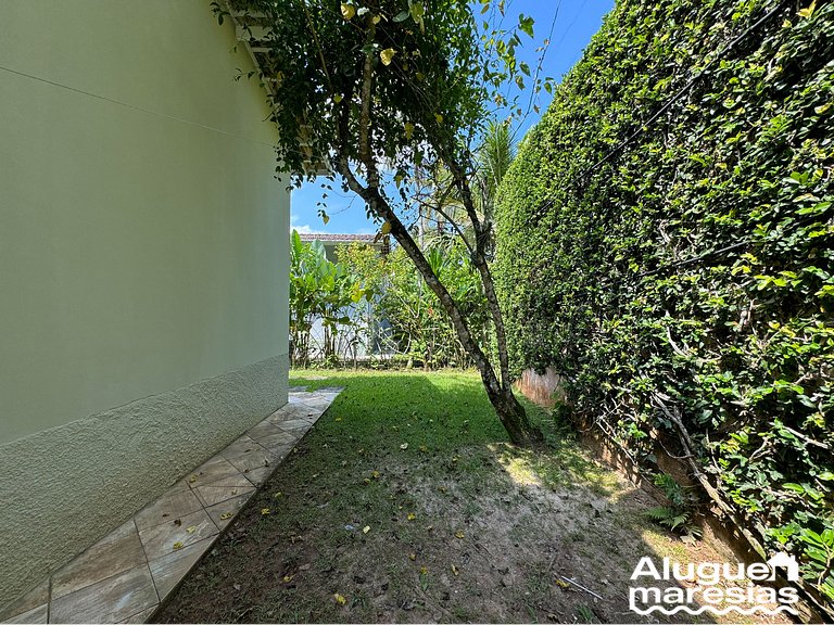 House with Private Pool 150m from Pauba Beach