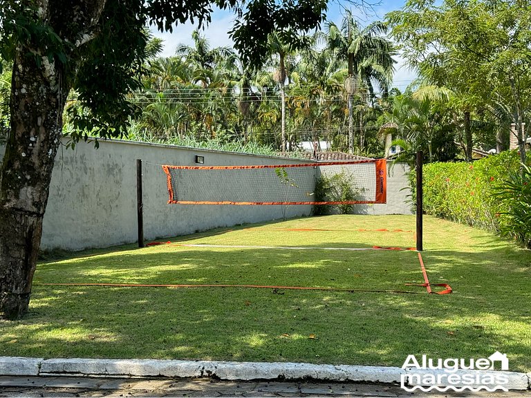 House with Private Pool 150m from Pauba Beach
