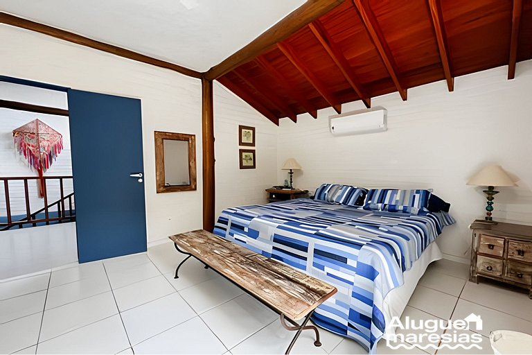 Piscina privada, 3 suites con aire acondicionado.