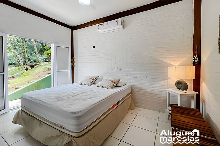 Piscina privada, 3 suites con aire acondicionado.