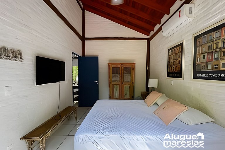 Piscina privada, 3 suites con aire acondicionado.