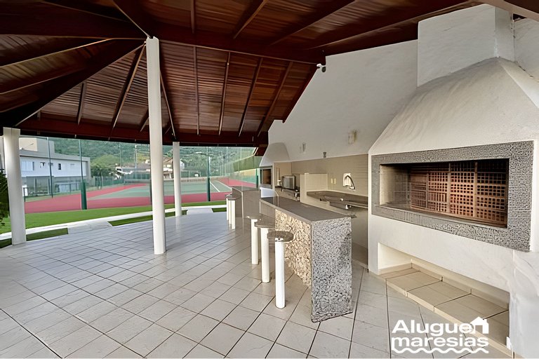 Piscina privada, 3 suites con aire acondicionado.