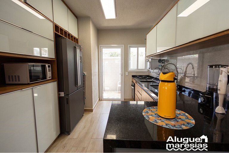 Charming and Modern House - Prime Location