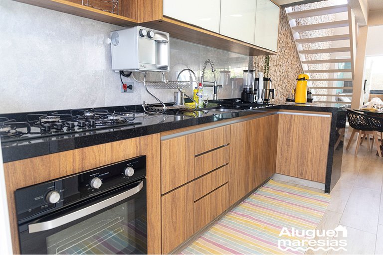Charming and Modern House - Prime Location