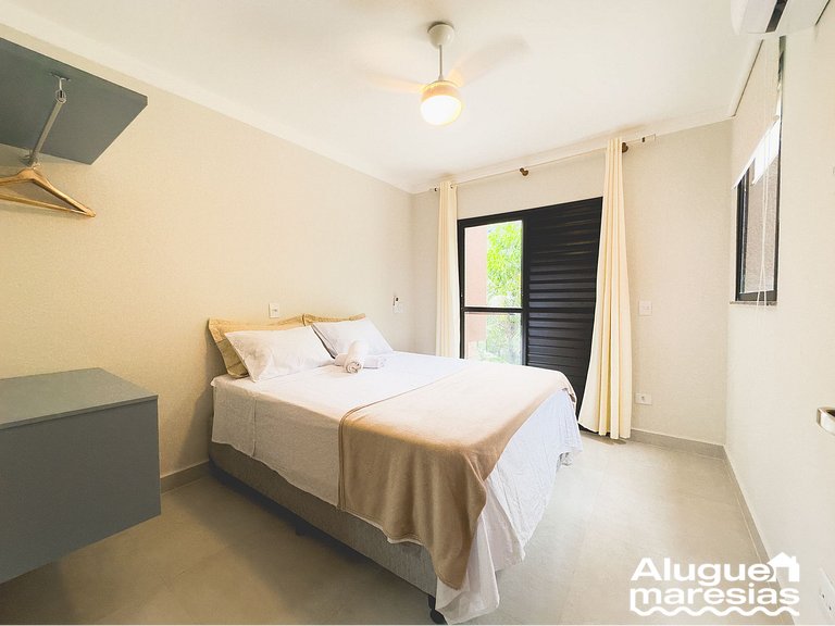 Swimming pool | Air conditioning | Bed linen