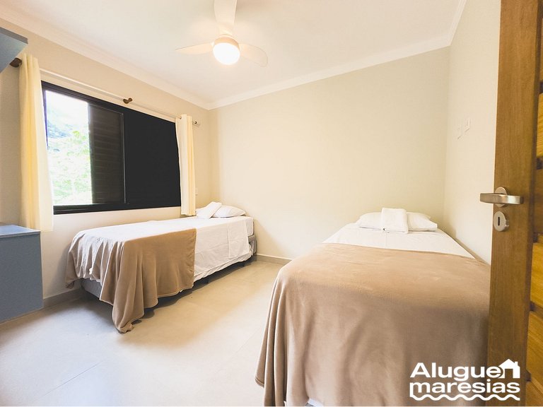 Swimming pool | Air conditioning | Bed linen