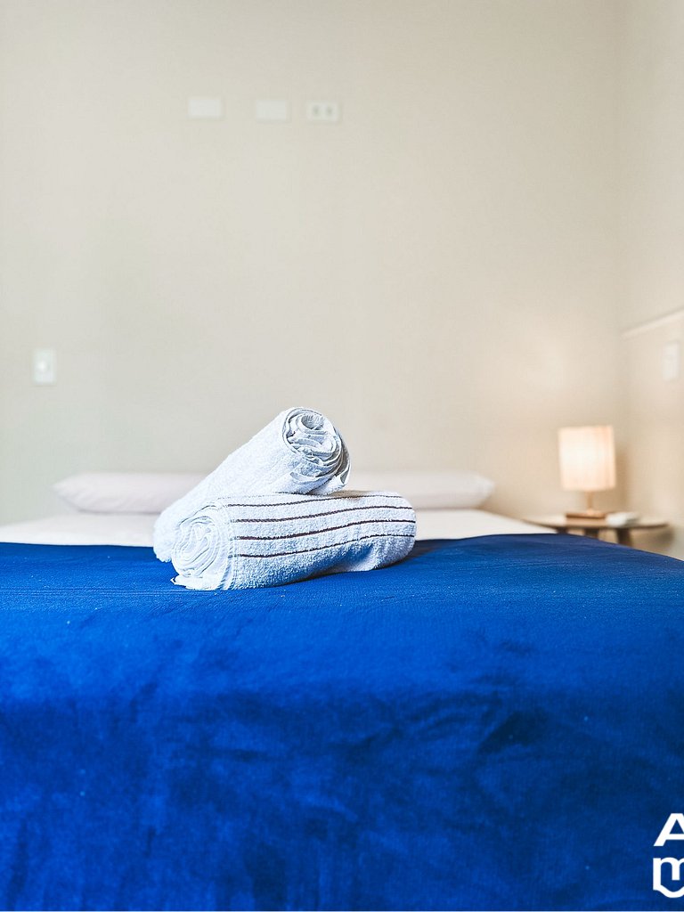 Relax in the Jacuzzi with bath salts 250m from the beach