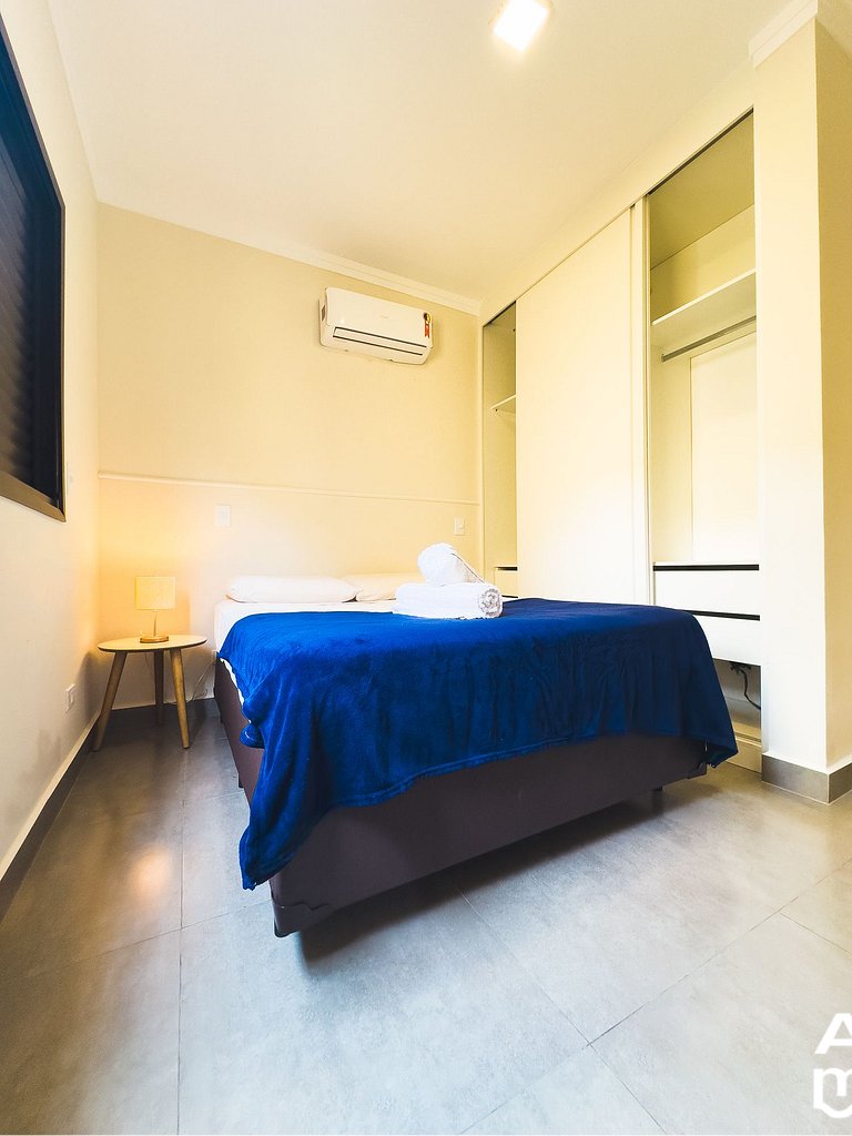 Relax in the Jacuzzi with bath salts 250m from the beach