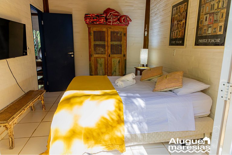 Private pool, 3 suites with air conditioning