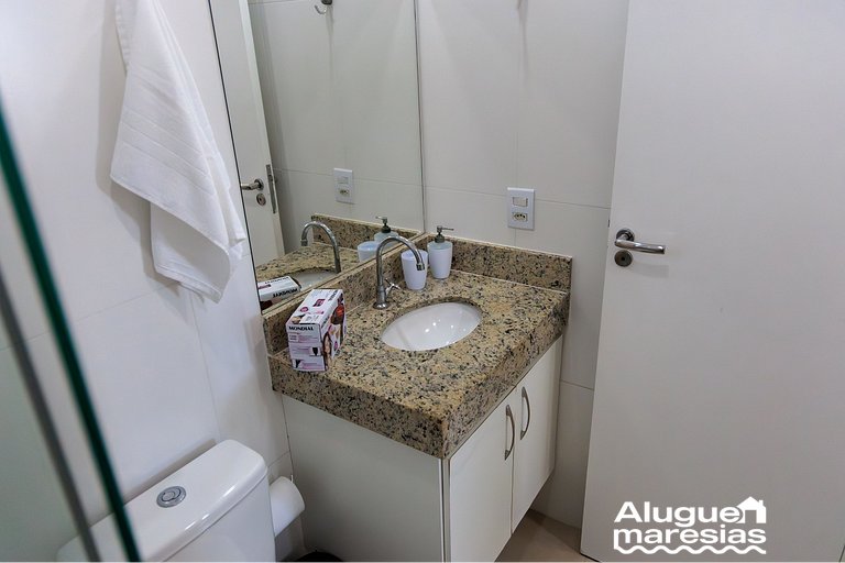 250m from the sea, swimming pool and bed linen