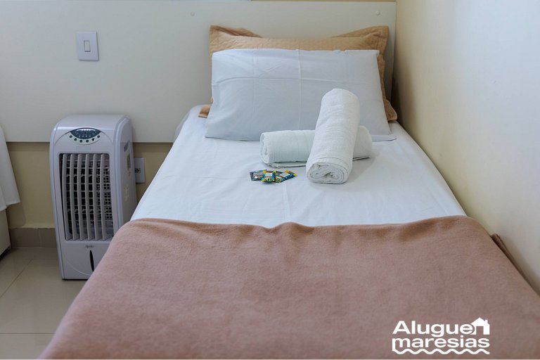 A 250m del mar, piscina y ropa de cama.