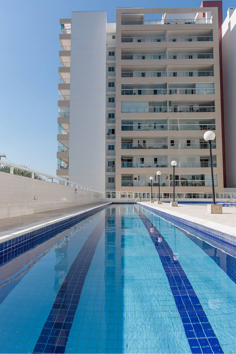A 250m del mar, piscina y ropa de cama.