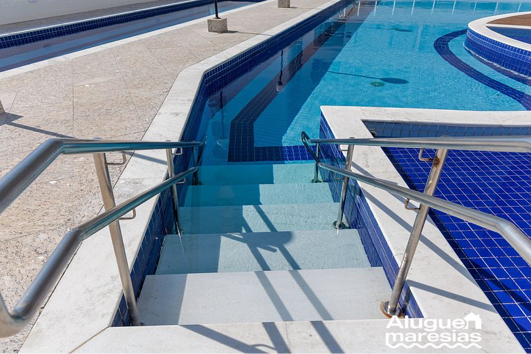 250m do mar, Piscina e Roupas de Cama