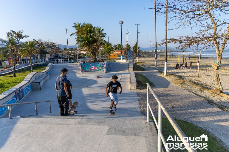 Apto Moderno c/ Piscina, Ar e Varanda Gourmet
